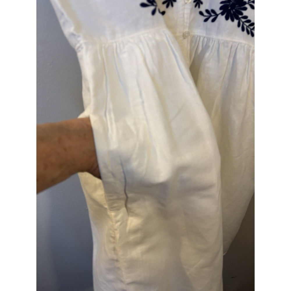 MADEWELL White Linen Babydoll Dress M Blue Floral Embroidery Boho Cottage - Picture 3 of 7